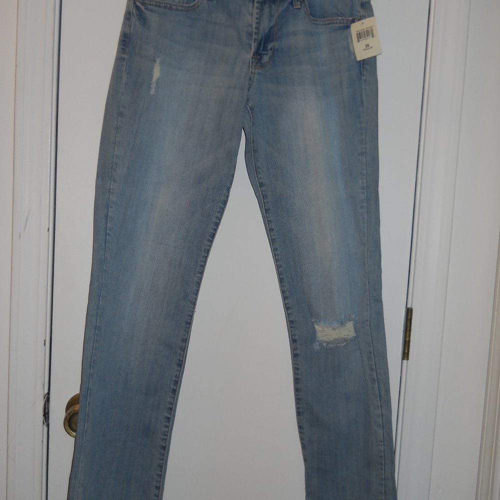 Lucky Brand Ladies Sweet N Straight Jeans